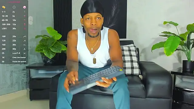 RicoBrown777  online show from April 7, 3:41 am