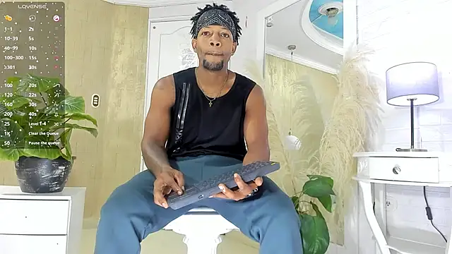 RicoBrown777  online show from April 24, 3:52 am