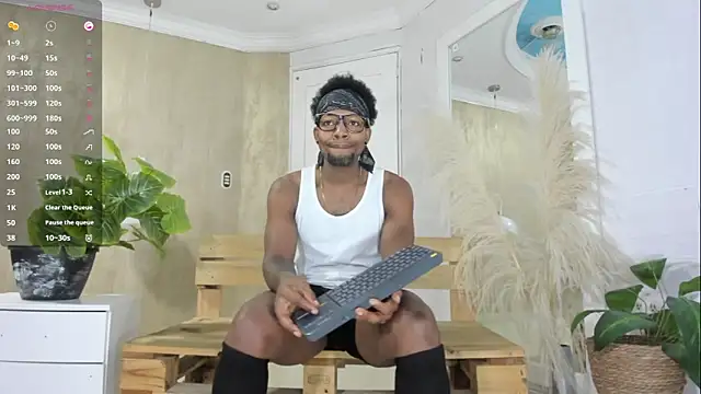 RicoBrown777  online show from March 28, 4:13 am