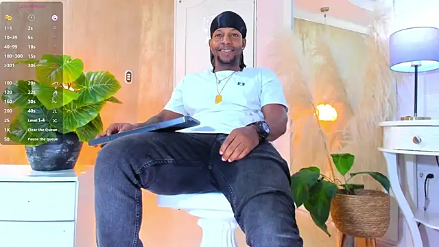 RicoBrown777  online show from April 27, 3:59 am