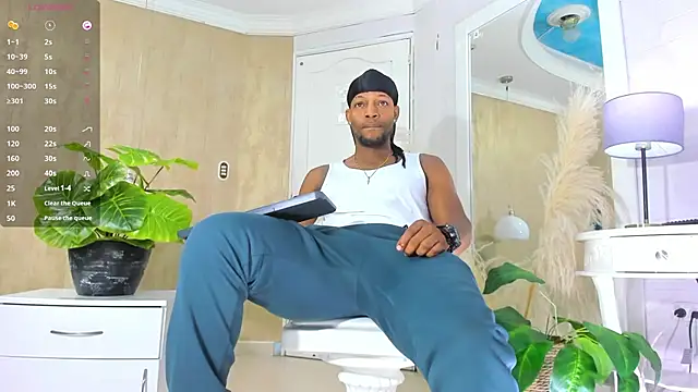 Snapshot of RicoBrown777_ chatting on June 30, 4:01 am RicoBrown777 online show from June 30, 4:01 am