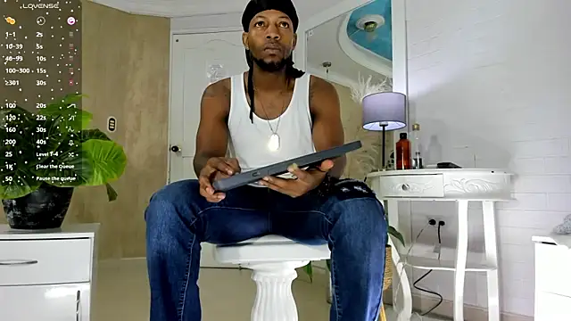 Snapshot of RicoBrown777_ chatting on June 11, 3:58 am RicoBrown777 online show from June 11, 3:58 am