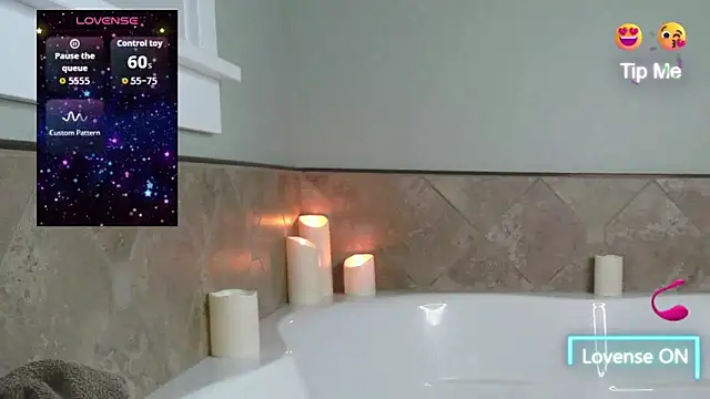 Snapshot of Blondebeauty6996 chatting on September 12, 6:24 am Blondebeauty6996 online show from September 12, 6:24 am