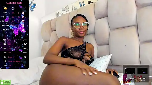 Snapshot of ZaraMartinez chatting on December 4, 3:26 pm ZaraMartinez online show from December 4, 3:26 pm