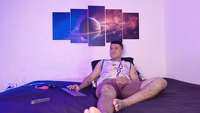 Snapshot of evanandsunny chatting on November 27, 10:32 pm evanandsunny online show from November 27, 10:32 pm