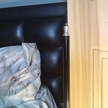 amarrabrown2024 online show from October 16, 7:05 am