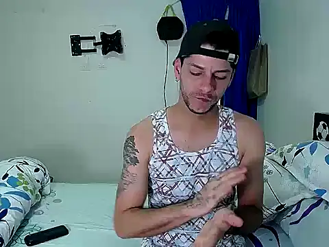 dirty boy horny online show from November 17, 9:08 pm