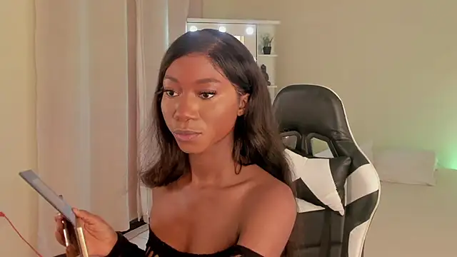 SavannahWildee online show from March 2, 2:36 pm