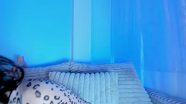 EmilyWithe online show from October 5, 12:12 am