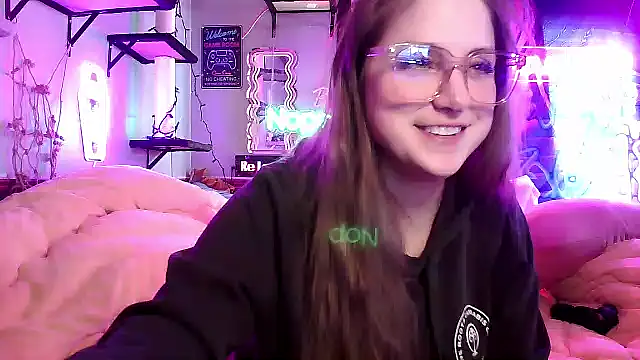 mirannacult online show from February 25, 8:32 pm