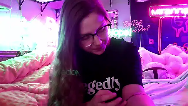 mirannacult online show from March 12, 3:57 am