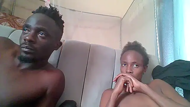 Snapshot of likys123 chatting on October 6, 12:17 pm likys123 online show from October 6, 12:17 pm