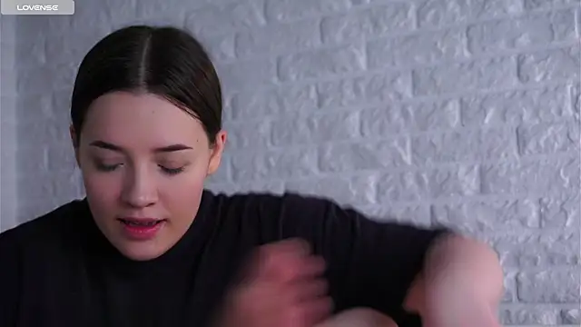 LowOncoming online show from June 21, 1:44 am