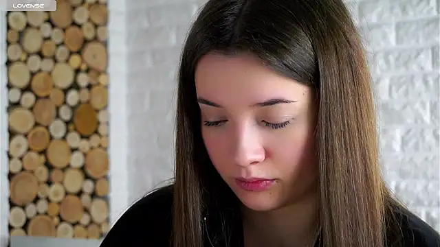 LowOncoming online show from January 8, 2:06 am