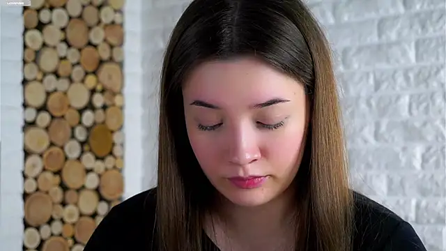 LowOncoming online show from January 12, 2:07 am