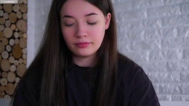 LowOncoming online show from June 7, 2:17 am