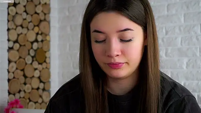 LowOncoming online show from February 13, 2:11 am