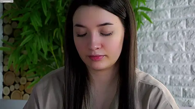 LowOncoming online show from March 26, 2:32 am