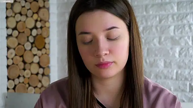 LowOncoming online show from December 17, 2:16 am