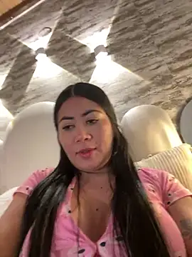  MadiLee  online show from December 16, 2:25 am