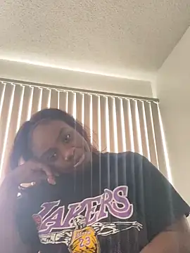 LillShayy online show from September 25, 2:23 pm