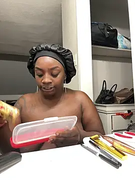 LillShayy online show from February 14, 11:20 pm