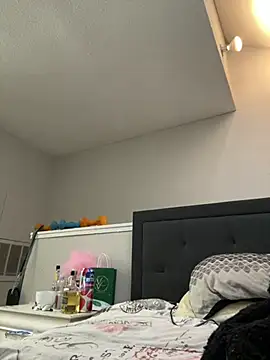 LillShayy online show from February 13, 5:48 am