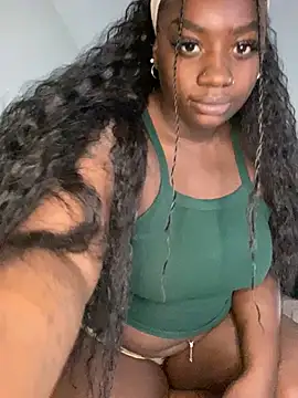 LillShayy online show from December 20, 6:35 pm