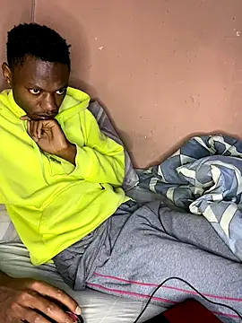 Snapshot of fireboyafrica chatting on September 29, 12:06 am fireboyafrica online show from September 29, 12:06 am