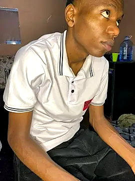 Snapshot of fireboyafrica chatting on October 17, 1:13 pm fireboyafrica online show from October 17, 1:13 pm