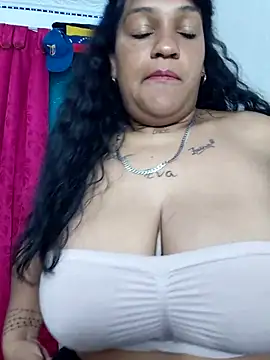 Michelle Brito1 online show from March 1, 2:17 pm