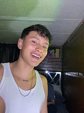 pipeynick online show from April 17, 9:39 pm