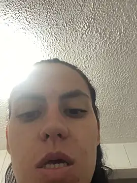 karolainvalentina online show from February 6, 11:23 pm