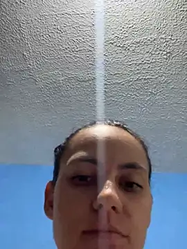 karolainvalentina online show from March 7, 1:12 am