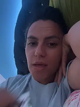 karolainvalentina online show from February 8, 5:32 pm