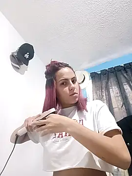 karolainvalentina online show from March 13, 5:18 pm