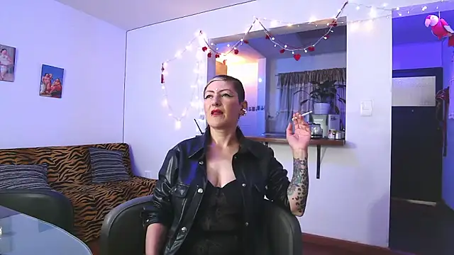 Snapshot of Maria_fernandaxxx_ chatting on February 14, 10:04 pm Maria fernandaxxx online show from February 14, 10:04 pm