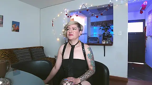 Snapshot of Maria_fernandaxxx_ chatting on March 19, 2:35 pm Maria fernandaxxx online show from March 19, 2:35 pm