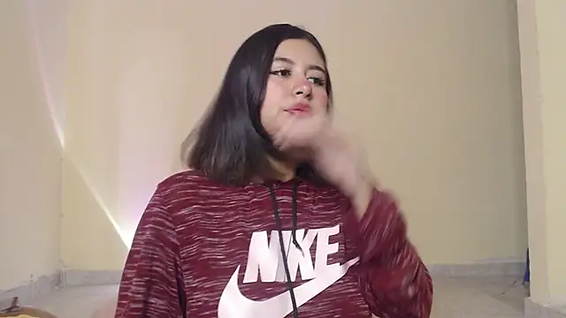  maiahairy  online show from February 12, 1:06 pm