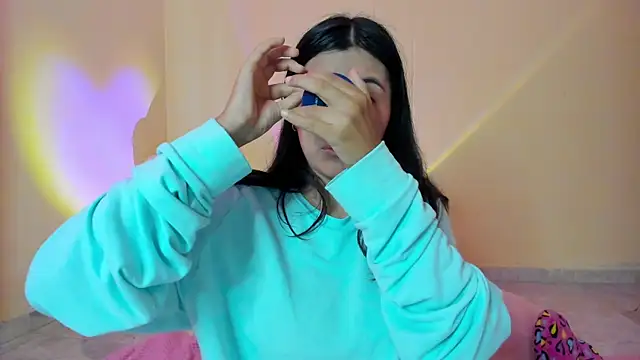  maiahairy  online show from October 12, 1:01 pm