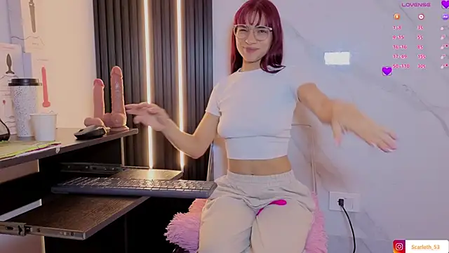 Snapshot of Scarlet_Red_ chatting on November 25, 12:05 pm Scarlet Red online show from November 25, 12:05 pm