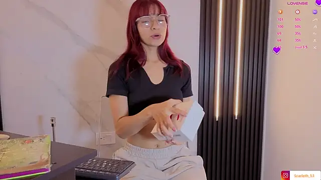 Snapshot of Scarlet_Red_ chatting on November 27, 12:05 pm Scarlet Red online show from November 27, 12:05 pm