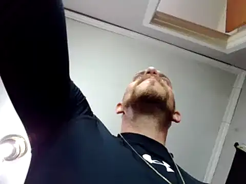 Snapshot of 5g4ever chatting on December 4, 4:37 am 5g4ever online show from December 4, 4:37 am