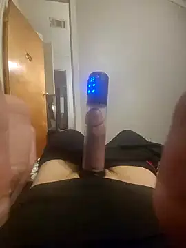 Snapshot of 5g4ever chatting on February 23, 10:09 pm 5g4ever online show from February 23, 10:09 pm