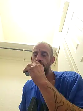 Snapshot of 5g4ever chatting on October 6, 5:30 am 5g4ever online show from October 6, 5:30 am