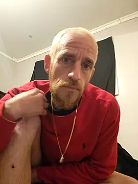 Snapshot of 5g4ever chatting on February 18, 8:27 am 5g4ever online show from February 18, 8:27 am