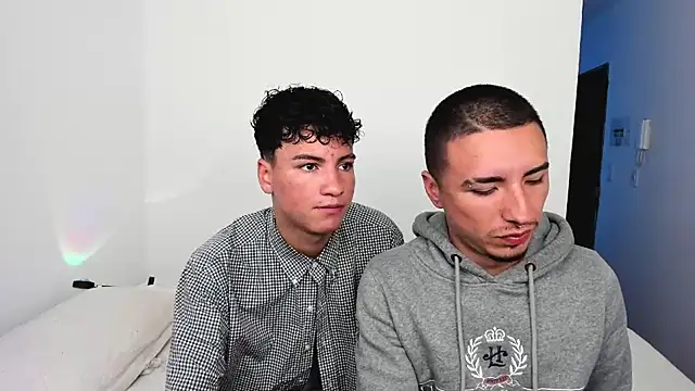 Snapshot of sweet_boys_xx chatting on October 24, 11:31 am sweet boys xx online show from October 24, 11:31 am