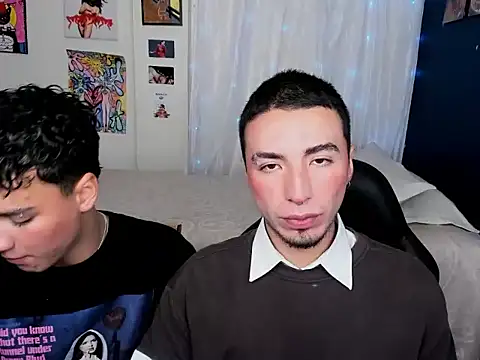 Snapshot of sweet_boys_xx chatting on March 10, 11:55 am sweet boys xx online show from March 10, 11:55 am