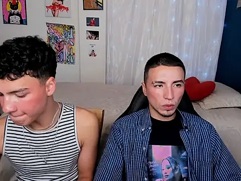 Snapshot of sweet_boys_xx chatting on March 4, 3:37 pm sweet boys xx online show from March 4, 3:37 pm
