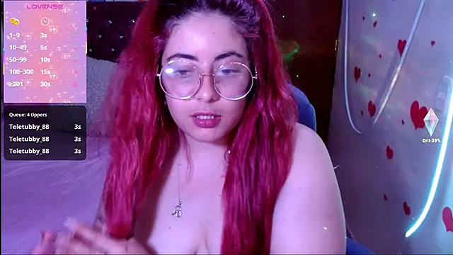 Snapshot of Azamy-12 chatting on February 25, 12:36 am Azamy-12 online show from February 25, 12:36 am